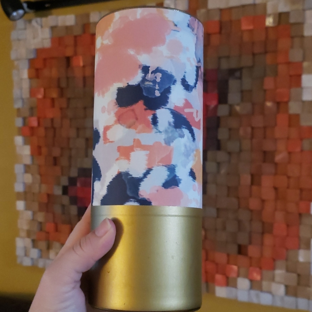 Golden bottom vase